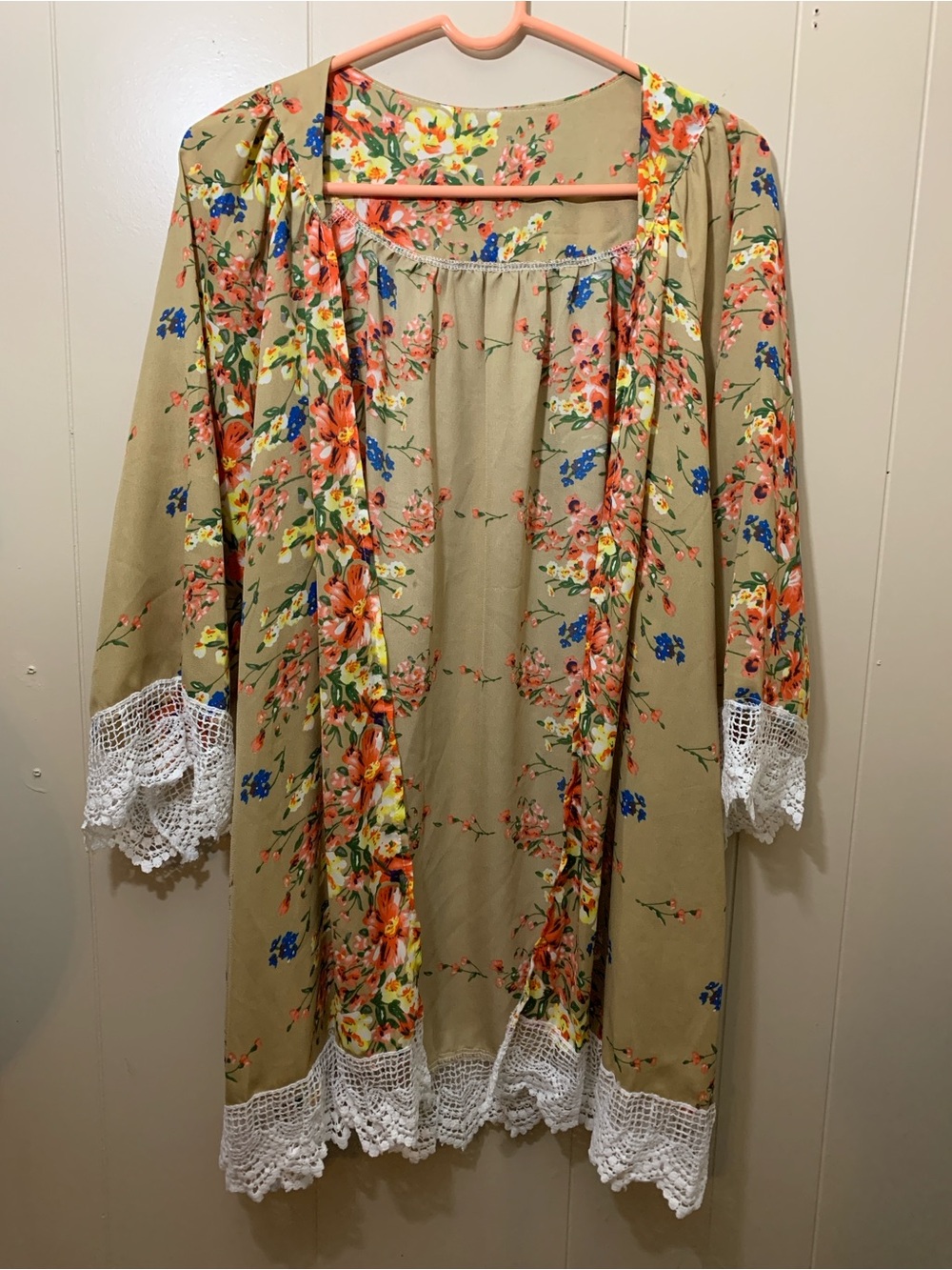 Women’s M Floral Crochet Trim Kimono Cardigan - Tan